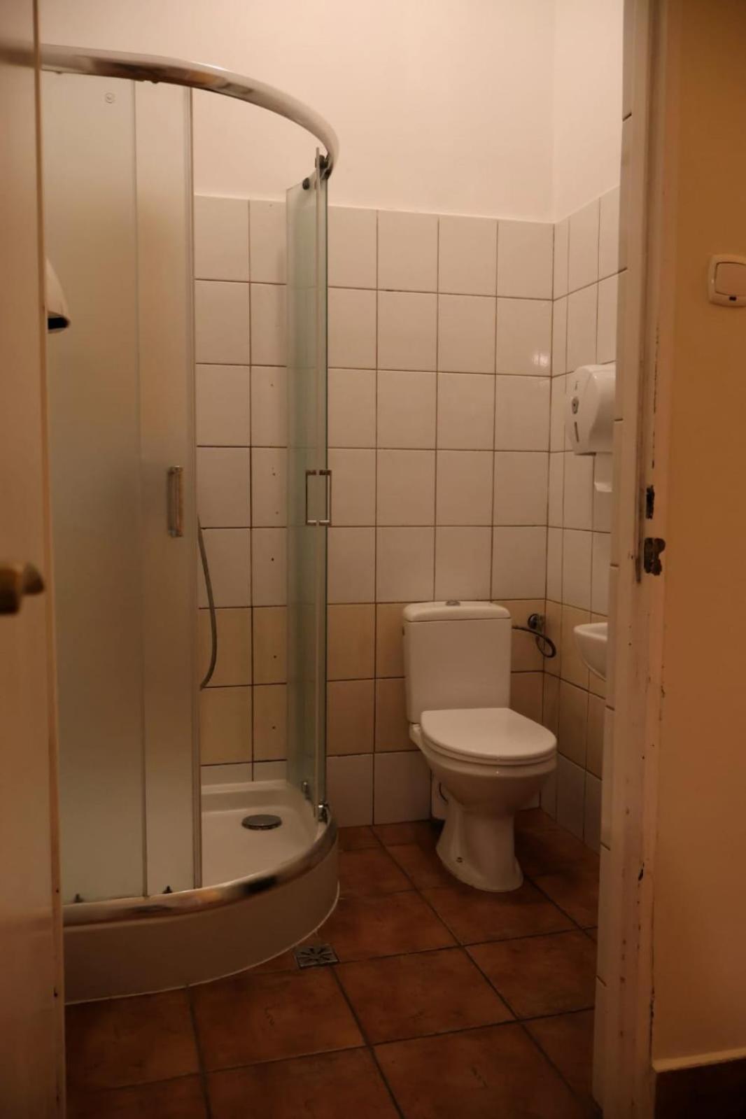 50 People Apartment كراكوفيا المظهر الخارجي الصورة