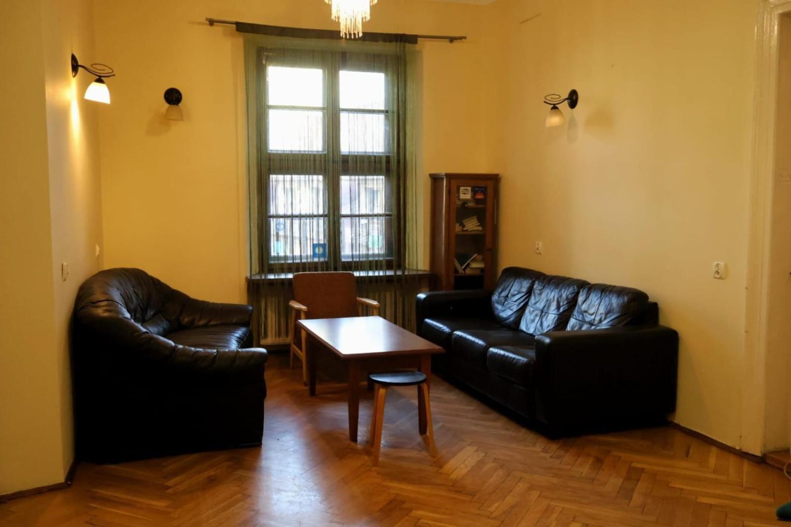 50 People Apartment كراكوفيا المظهر الخارجي الصورة