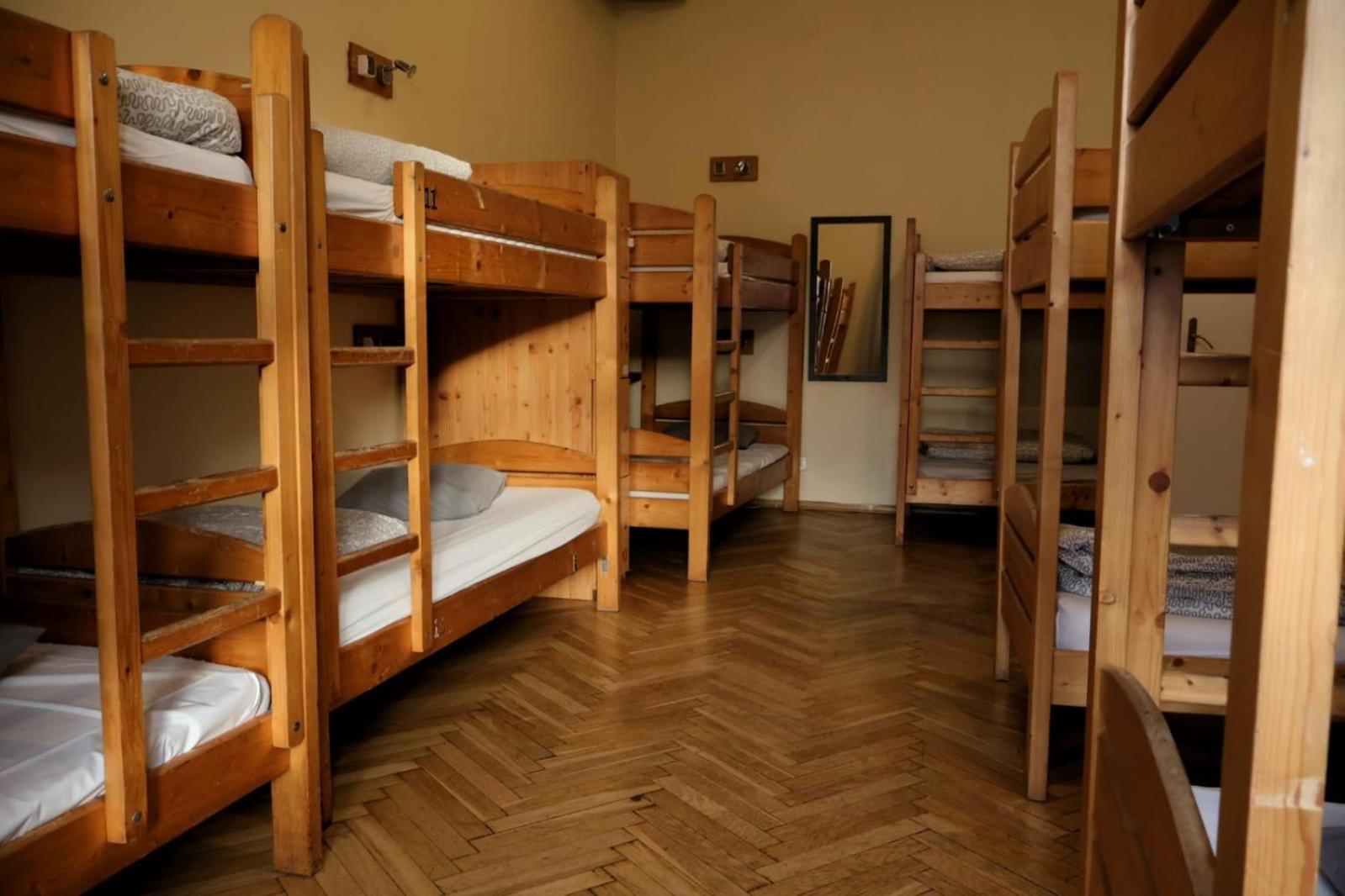 50 People Apartment كراكوفيا المظهر الخارجي الصورة