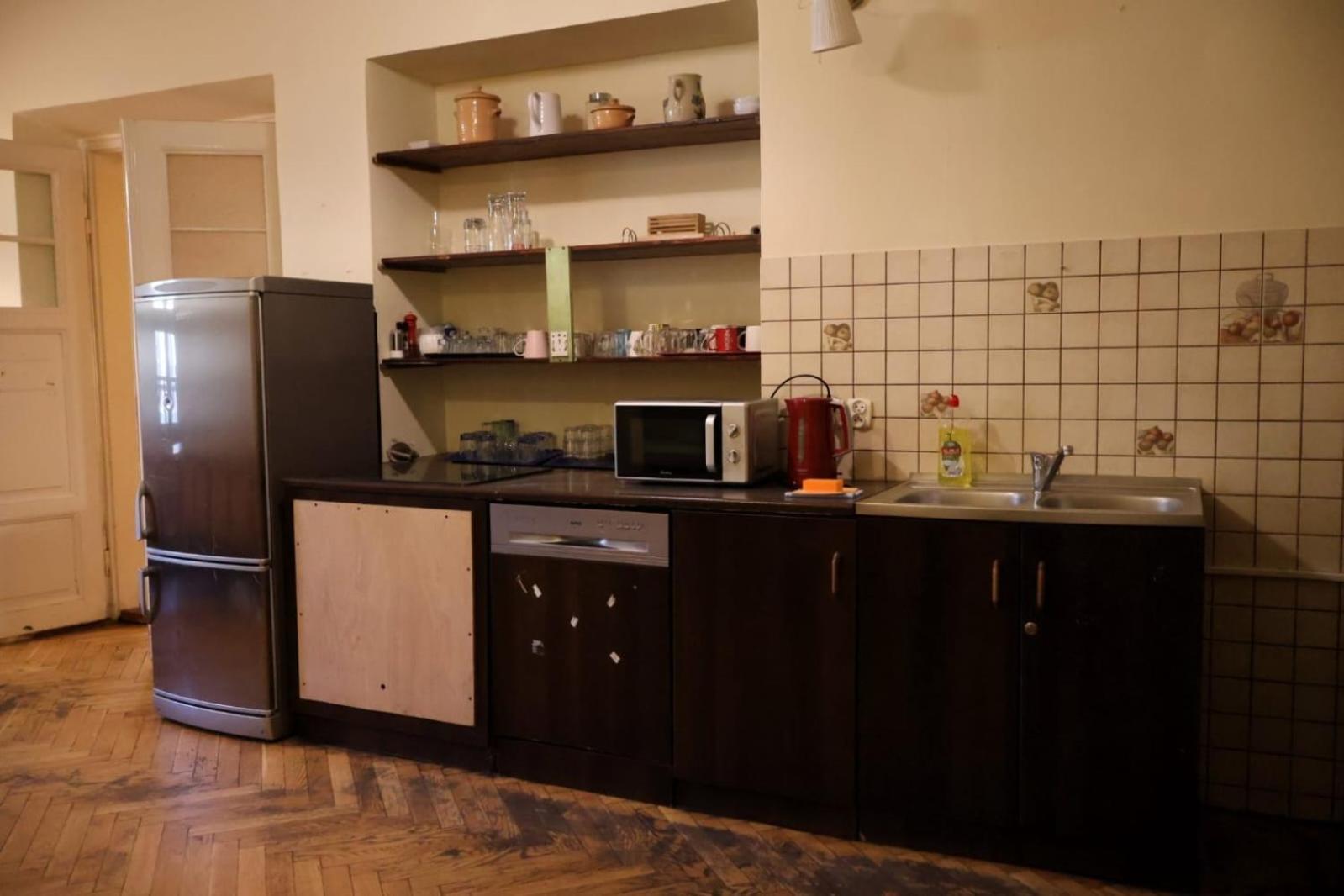 50 People Apartment كراكوفيا المظهر الخارجي الصورة